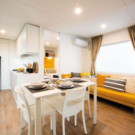 Premium Mobile Home In Novalja Exteriör bild
