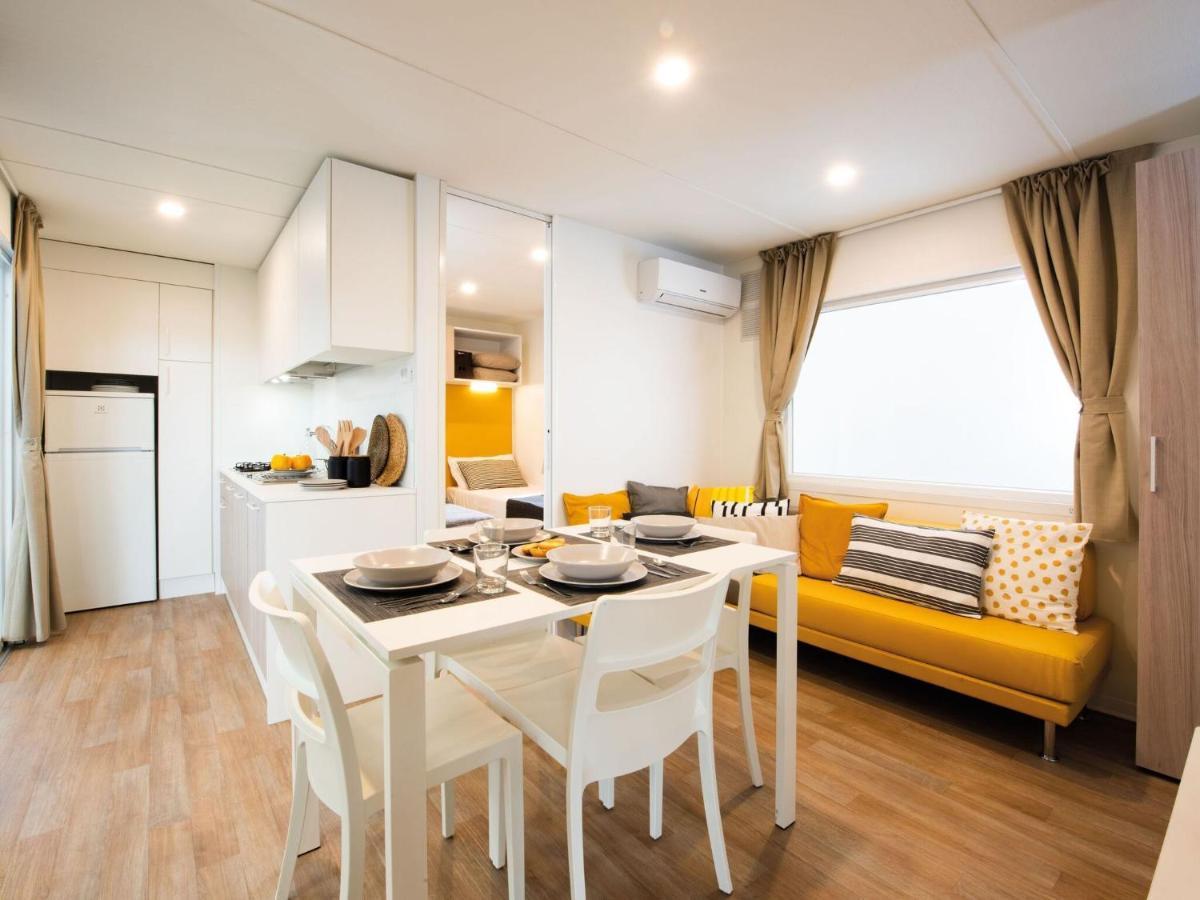 Premium Mobile Home In Novalja Exteriör bild